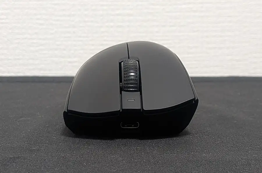 DEATHADDER V4 PRO 正面