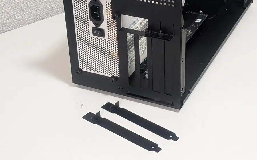 Razer Core X V2 スロットカバー