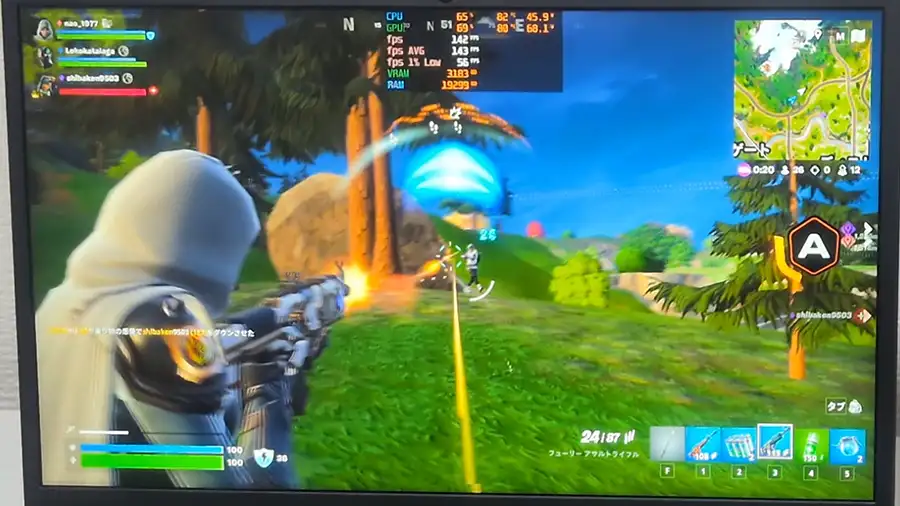 mouse G TUNE ゲーミングノート FORTNITEプレイ画面