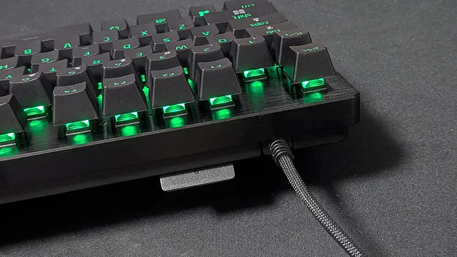 USBケーブルの差し込み口