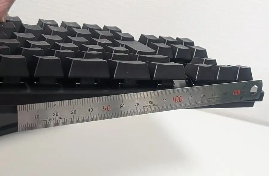 キーボードの磁石