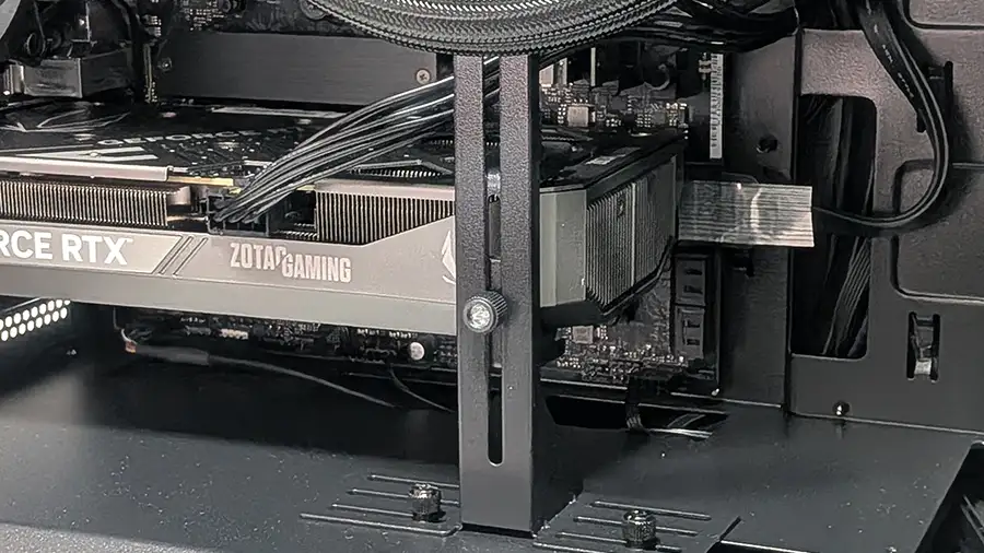 NEXTGEAR グラボのサポートバー