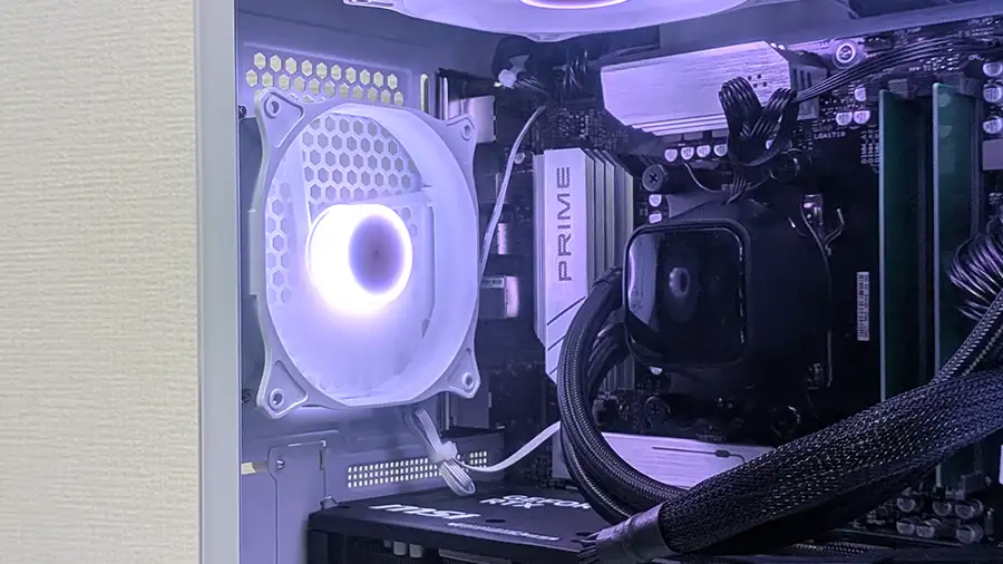 NEXTGEAR フルタワー 背面ファン