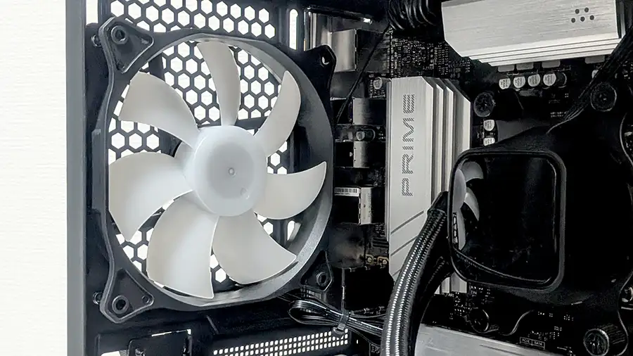 NEXTGEAR 背面ファン