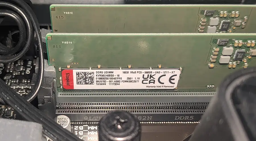 NEXTGEAR フルタワーのメモリ