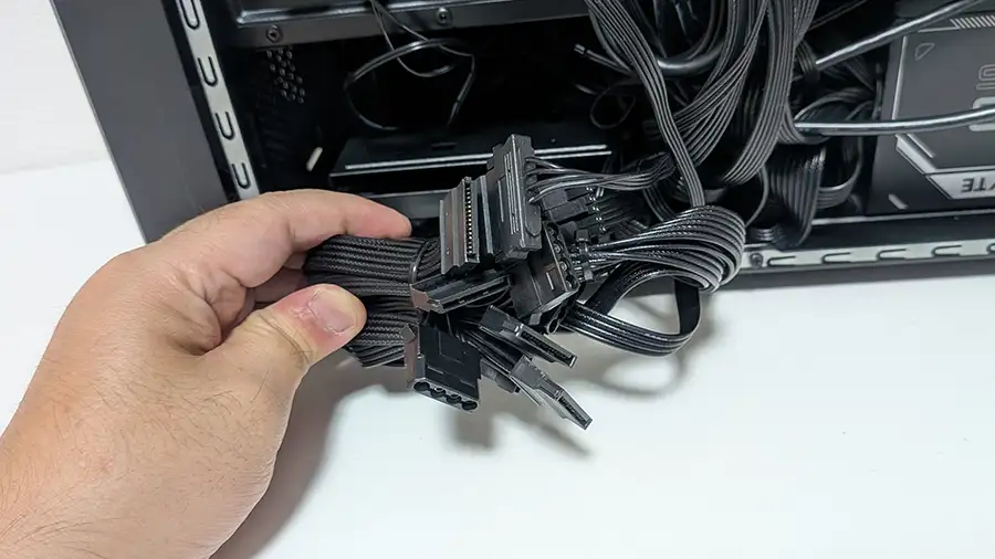 AORUS PRIME 3 電源ケーブル