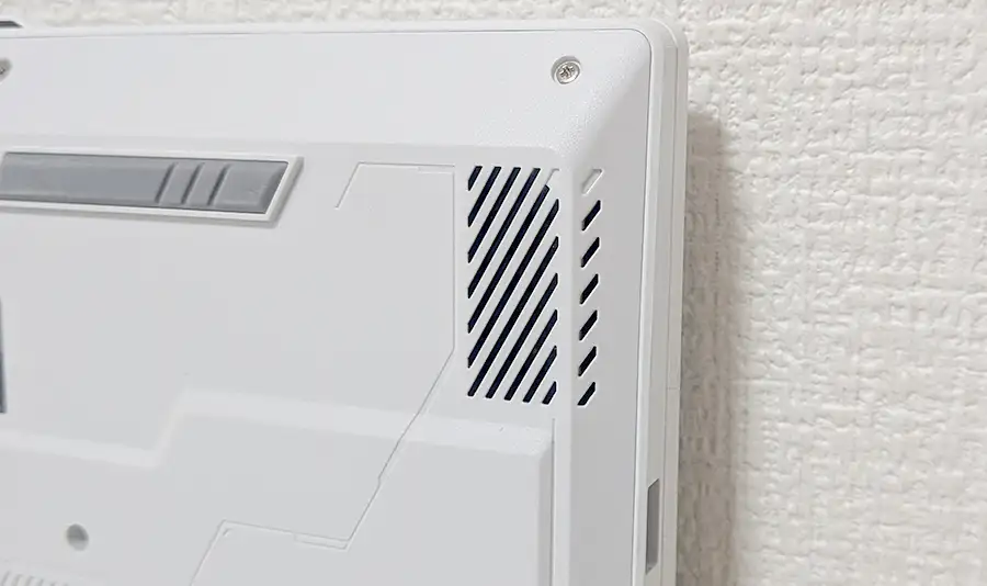 NEXTGEAR ゲーミングノートPC スピーカー