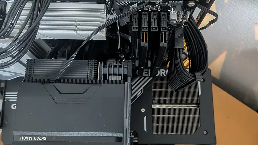 SK700V MACH メモリとの干渉