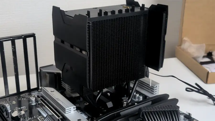 SK700V MACH CPUクーラーをセット